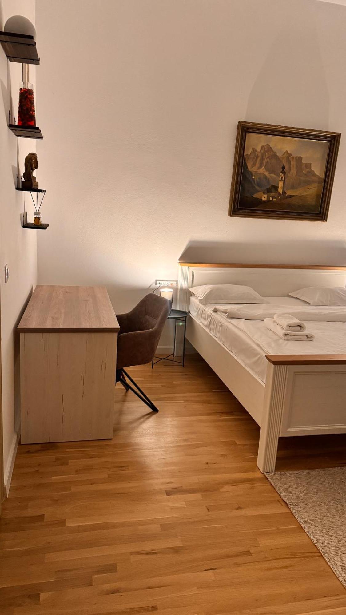 Gavas Urban Horea *